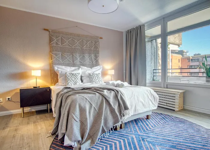 Homefy Business Apartment - Messe - Duesseldorf - Balkon - Aufzug